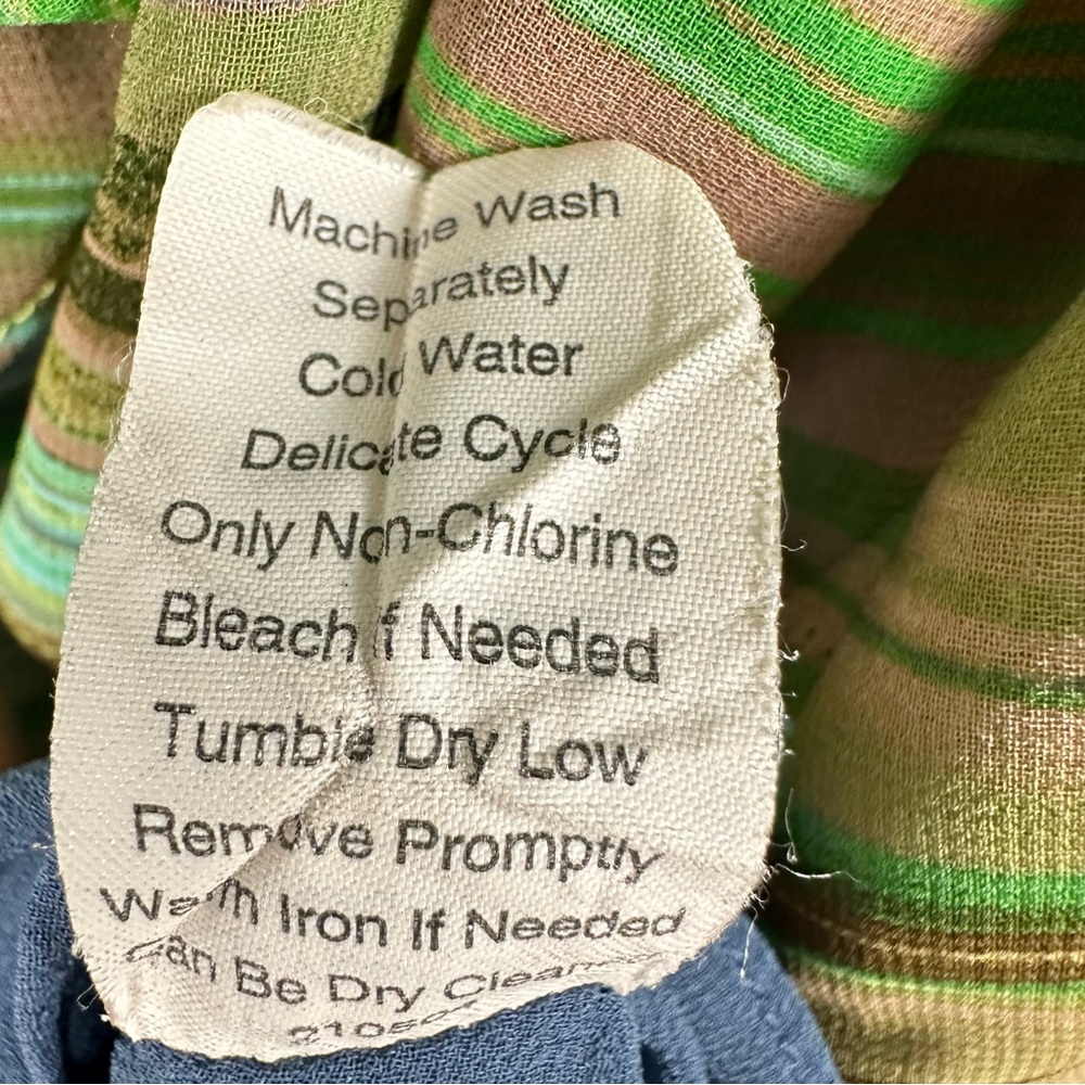 CAbi Abstract Print Flutter Sleeve Adjustable Strap Tank Top Lined Style #605 S - Picture 6 of 6